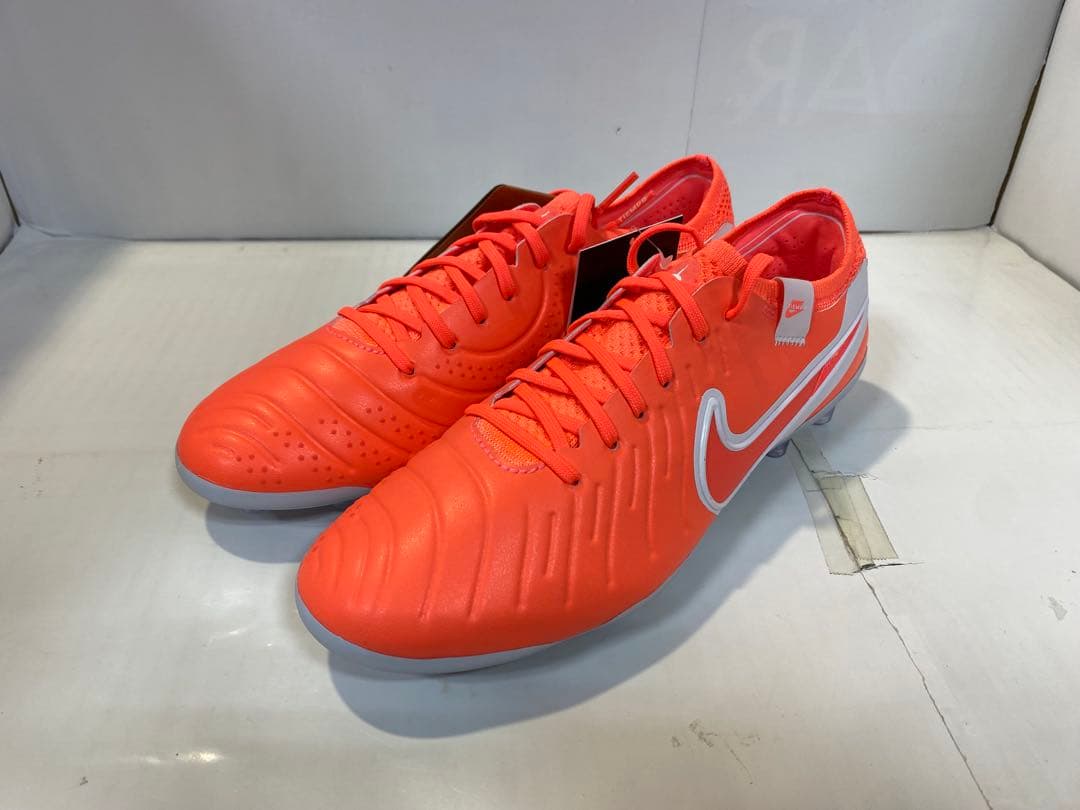 ナイキ　レジェンド10エリートAG-PRO