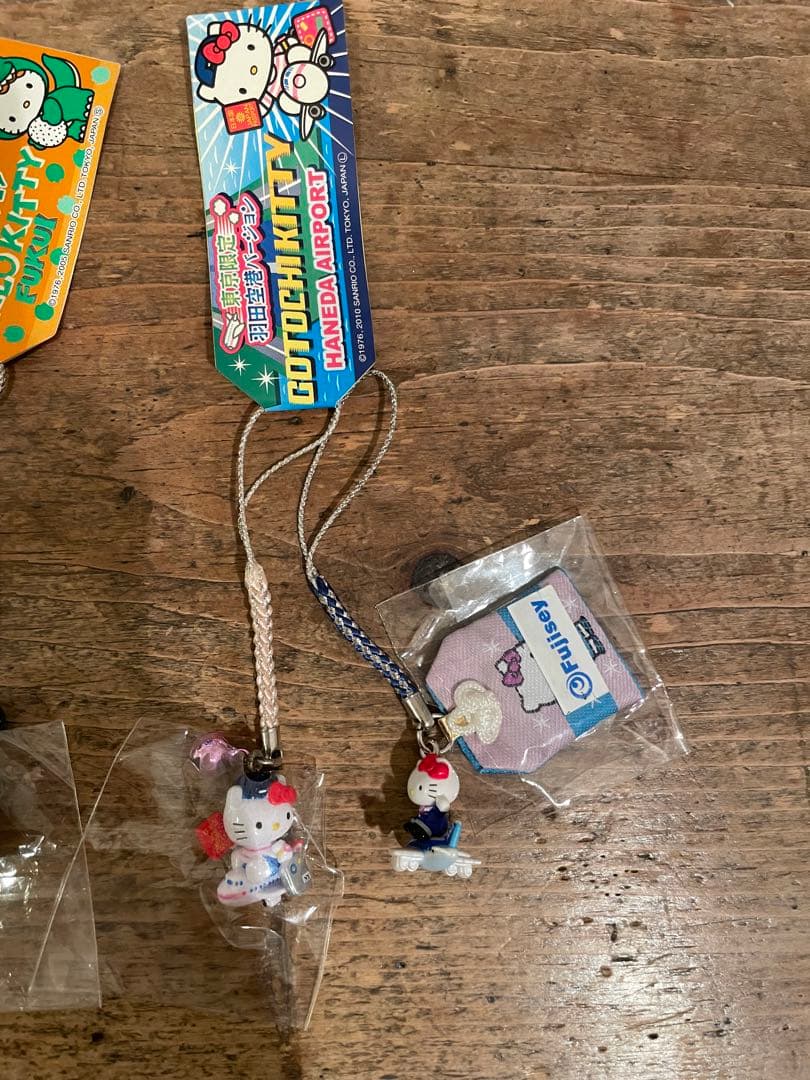 ご当地キティ　11個