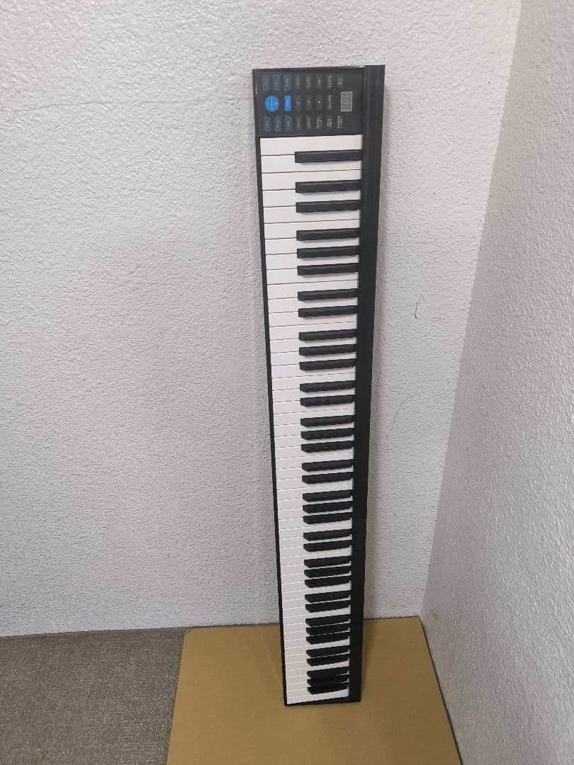電子ピアノ88鍵スリムデザイン 可動品、バッテリ—内蔵、USB電源