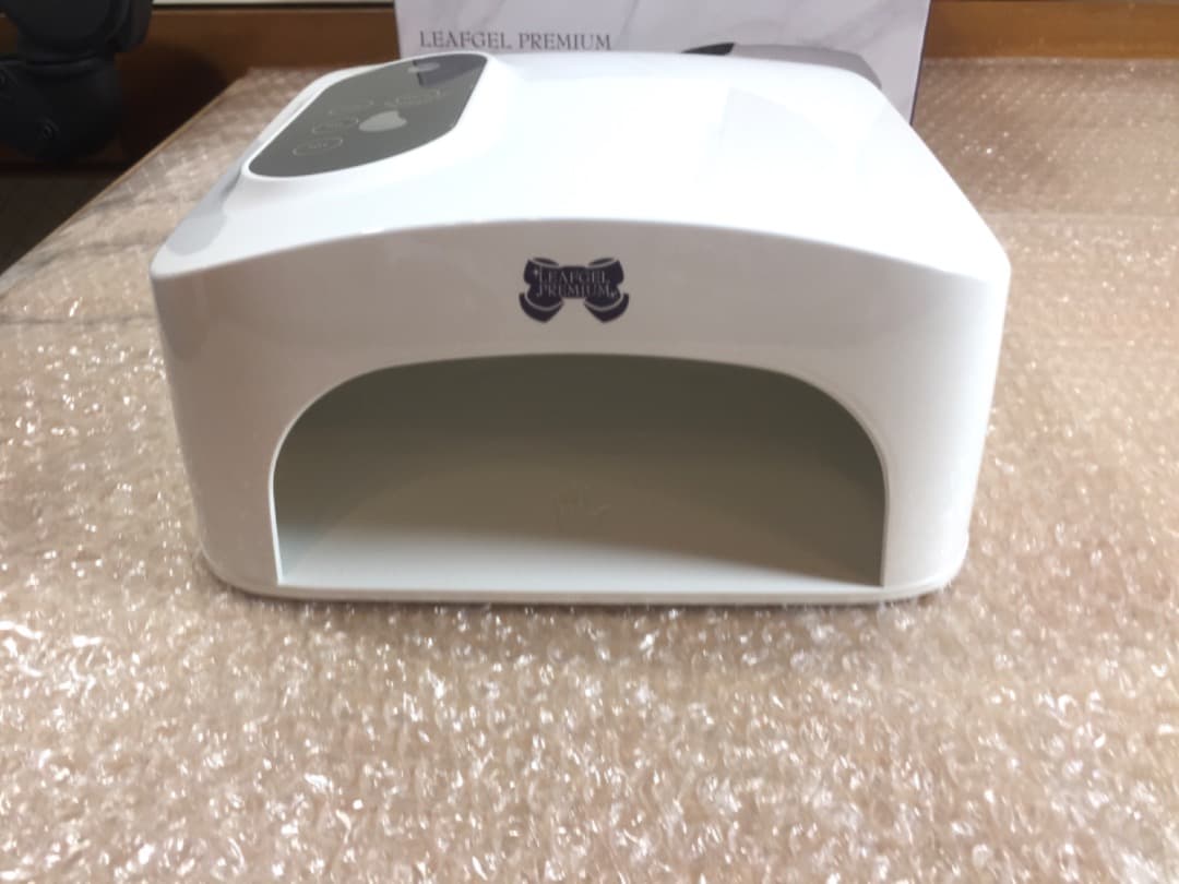 ○LEAFGEL PREMIUM コードレスLEDライト 美容 [美品完動品]