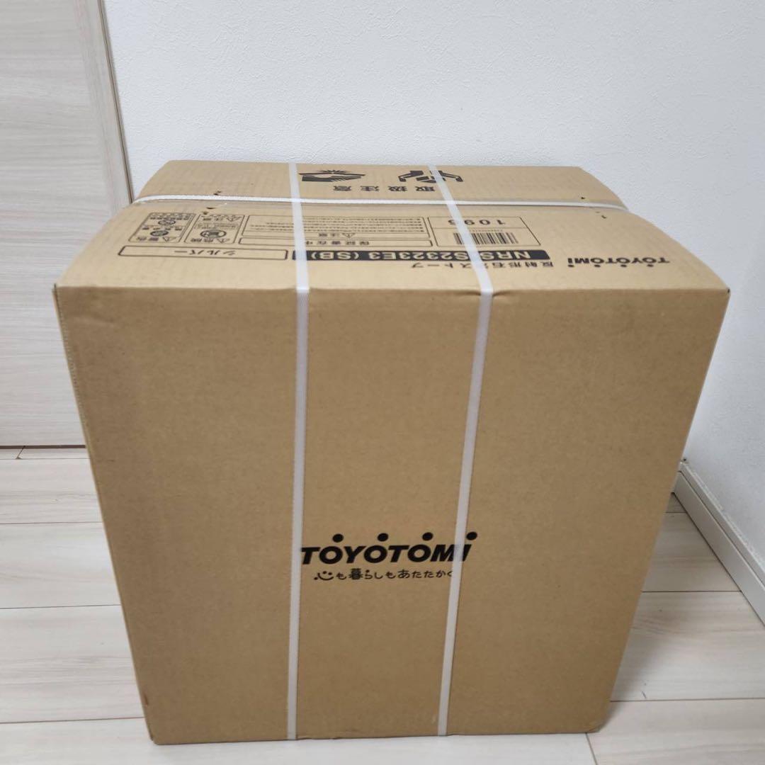 【新品未開封】　トヨトミ　石油ストーブNRSS2323E3SB