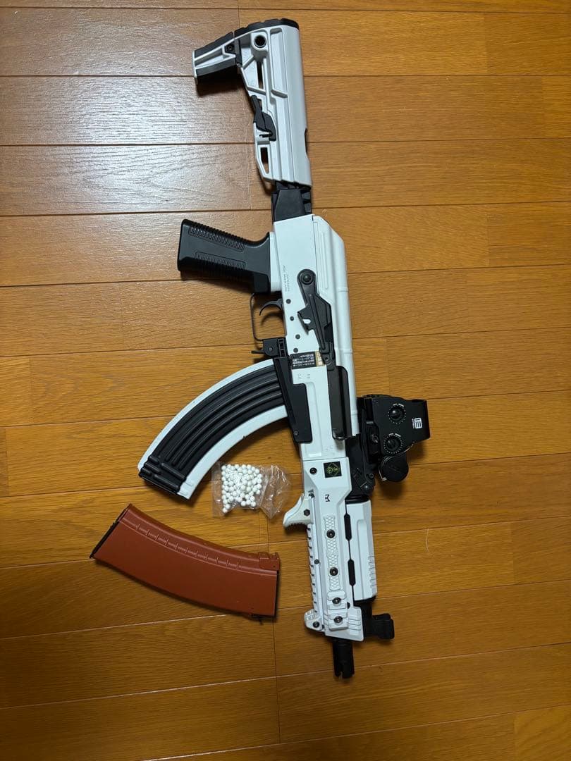 東京マルイ　次世電動ガン　AK ホワイトストーム　カスタム