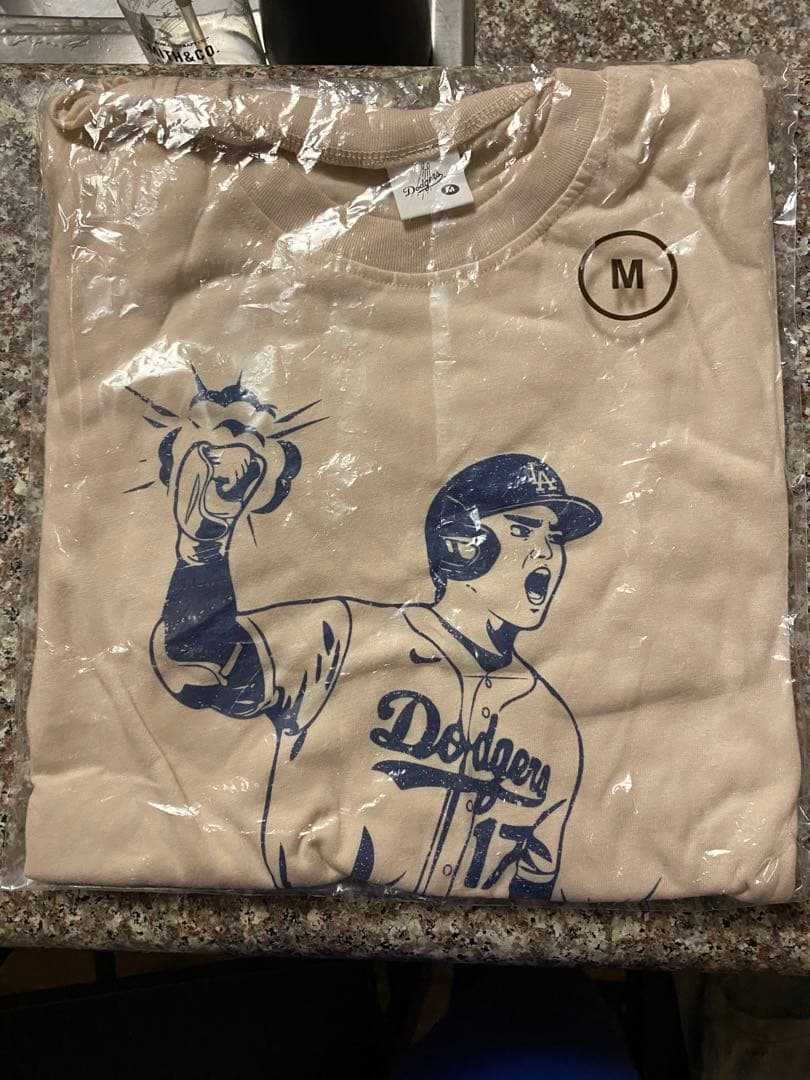 非売品＆おまけ付　大谷翔平ロサンゼルス・ドジャース Mサイズ Tシャツ