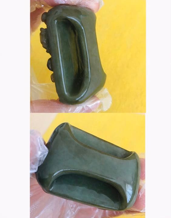 ヒスイ(翡翠) ホータン(和田玉)  龍　龍紋　浮彫空彫透彫　掛物　アンティーク