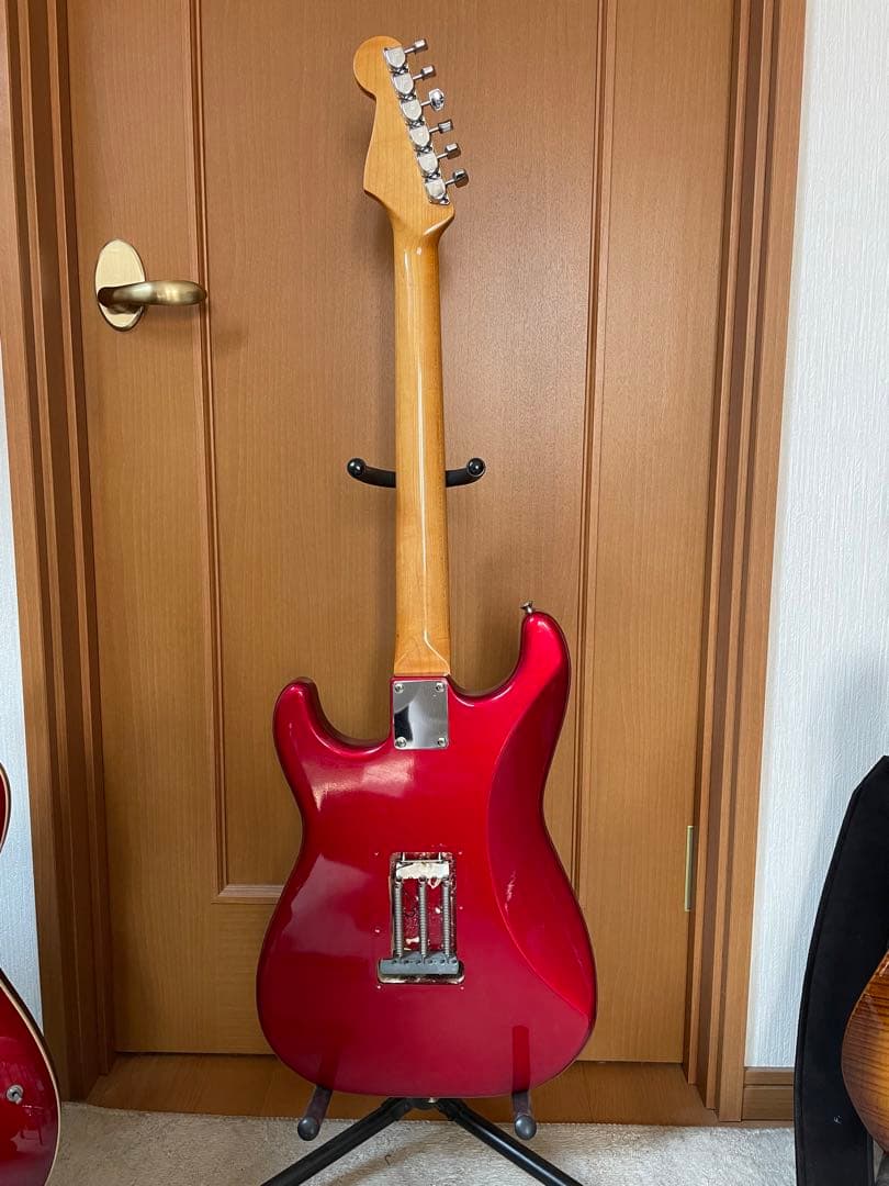 再再再値下げフェルナンデス　ストラトタイプ