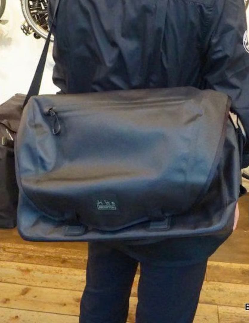 新品未使用　ブロンプトン　防水メッセンジャーバッグ