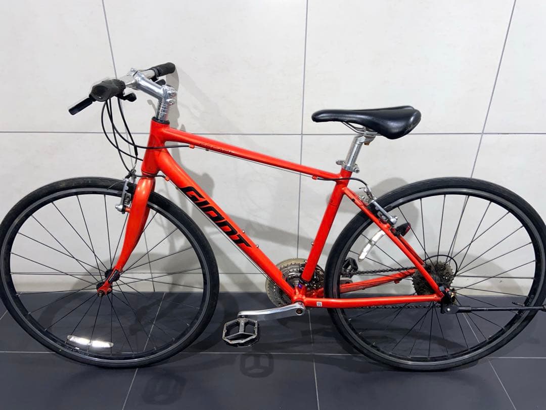 高年式！GIANT escape R3クロスバイク　ジャイアント　エスケープrx