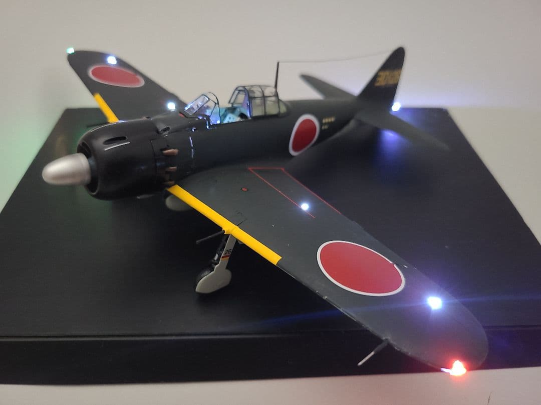 マギウス (零式艦上戦闘機52型甲 リアルモーターライズ完成品)