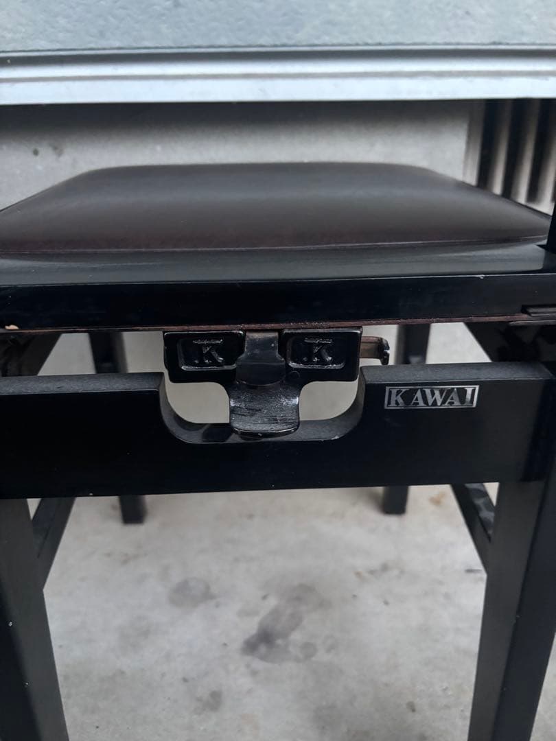 カワイピアノ椅子　トムソン椅子　値下げしました！週末まで！