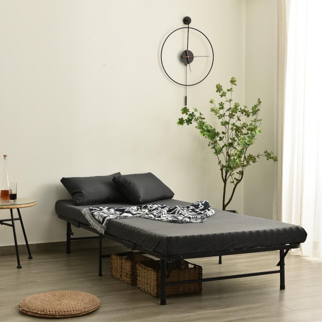 超人気！パイプベッド 折りたたみベッド シングル 組立簡単 Black