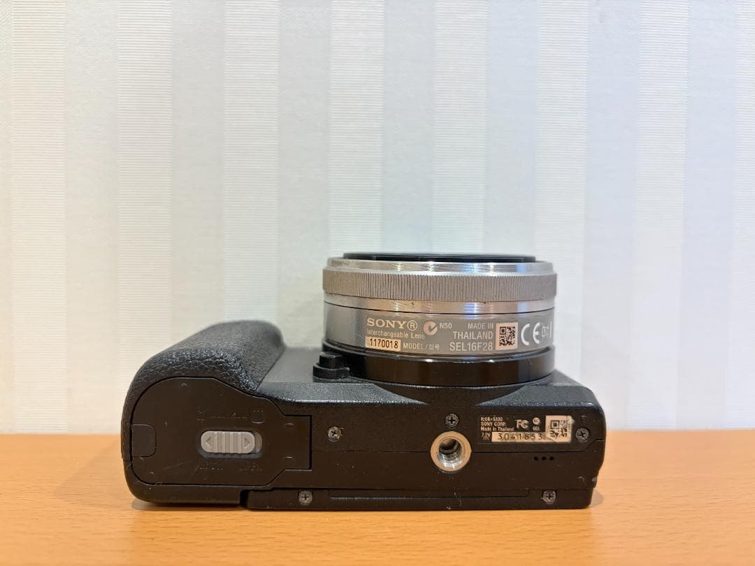 【動作品】SONY α5100 ミラーレス一眼カメラ