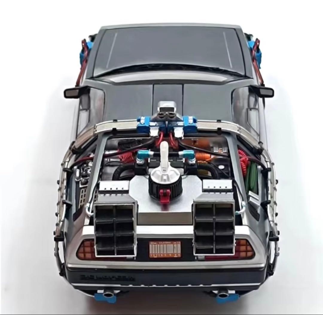 Hot wheels デロリアン タイムマシン 1/18スケール