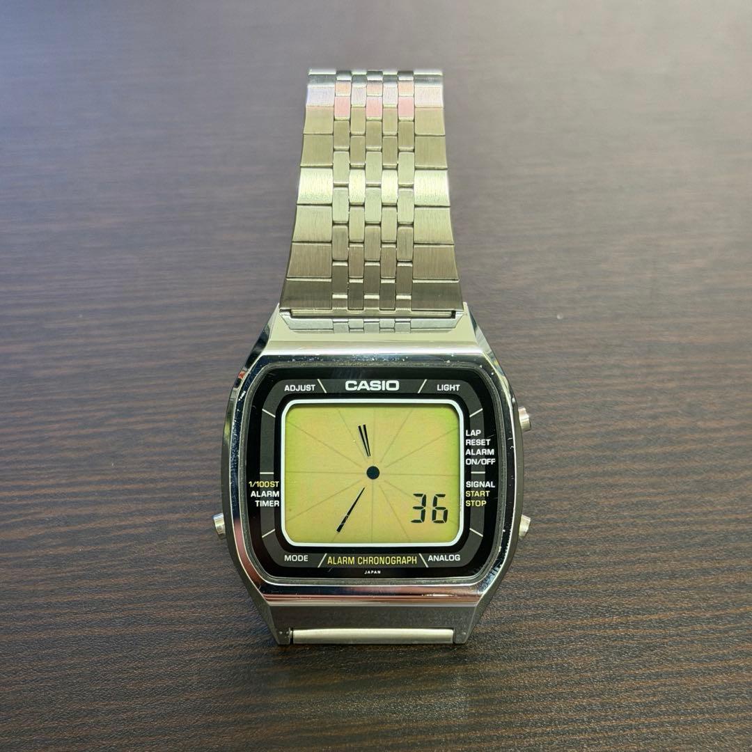 マ*ン様 CASIO A201 aa-81 黒文字盤 Blue thunder