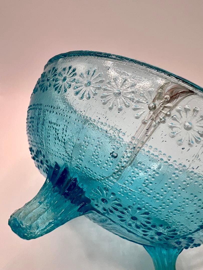 型ガラス蓋物　菓子器　キャンディポット　ボンボニエール　ウランガラス　大正ロマン