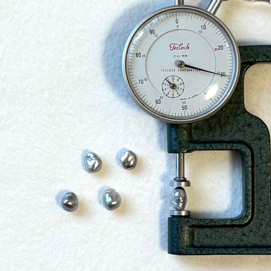 パール　南洋真珠　黒蝶ケシ　変形　８mm〜9mm ５pcs