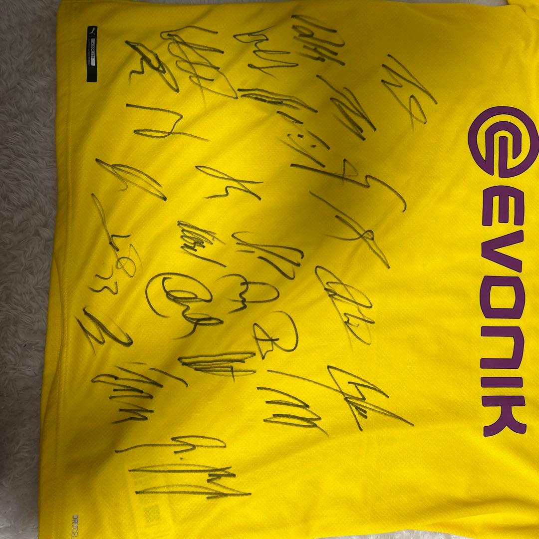 ボルシア・ドルトムント 19-20シーズン　サイン入りシャツ