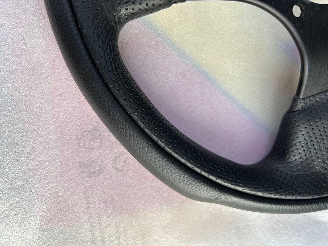 momo ステアリング TEAM 300