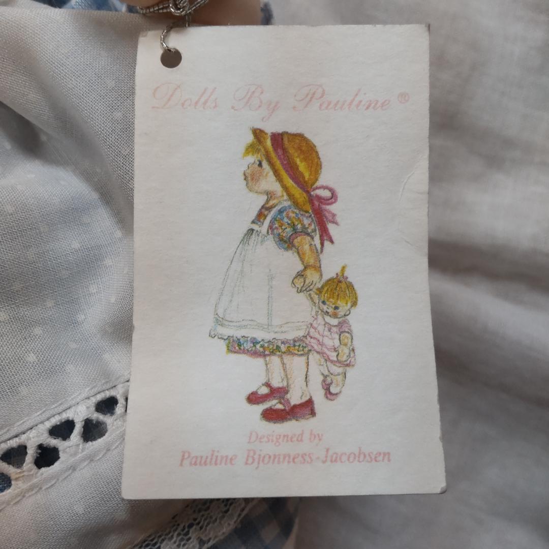 人形　コレクションドール　水色系