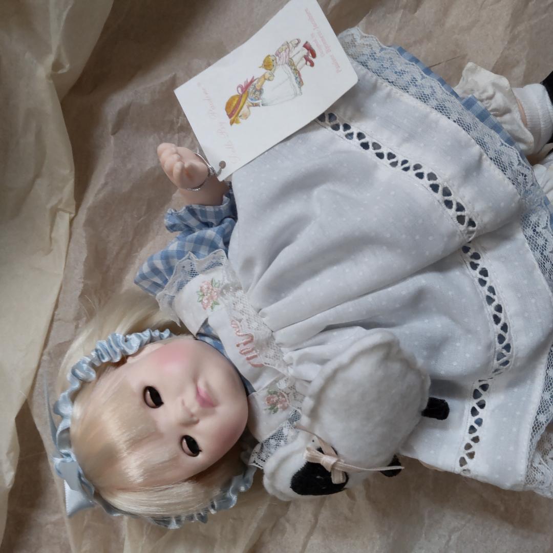 人形　コレクションドール　水色系