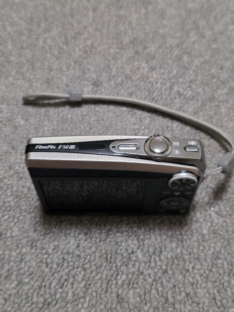 FUJIFILM 【FINEPIX F50fd】12.0メガピクセル コンデジ