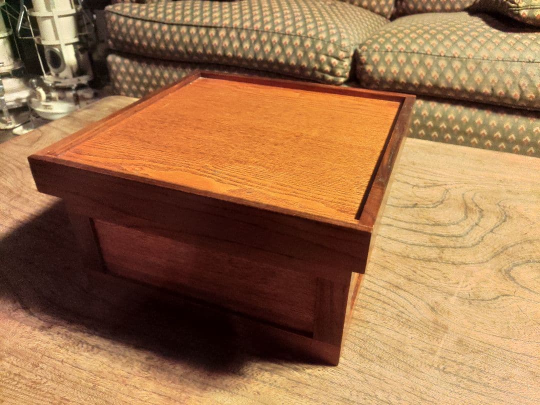 未使用　箱膳 木箱　無垢　天然木　アンティーク レトロ　アンティーク　希少