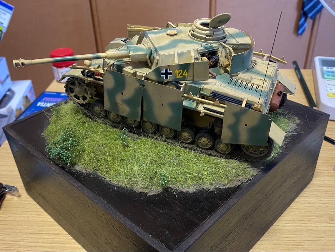 1/35ドイツ Ⅳ号戦車H型 ジオラマ (クルスクの戦い)