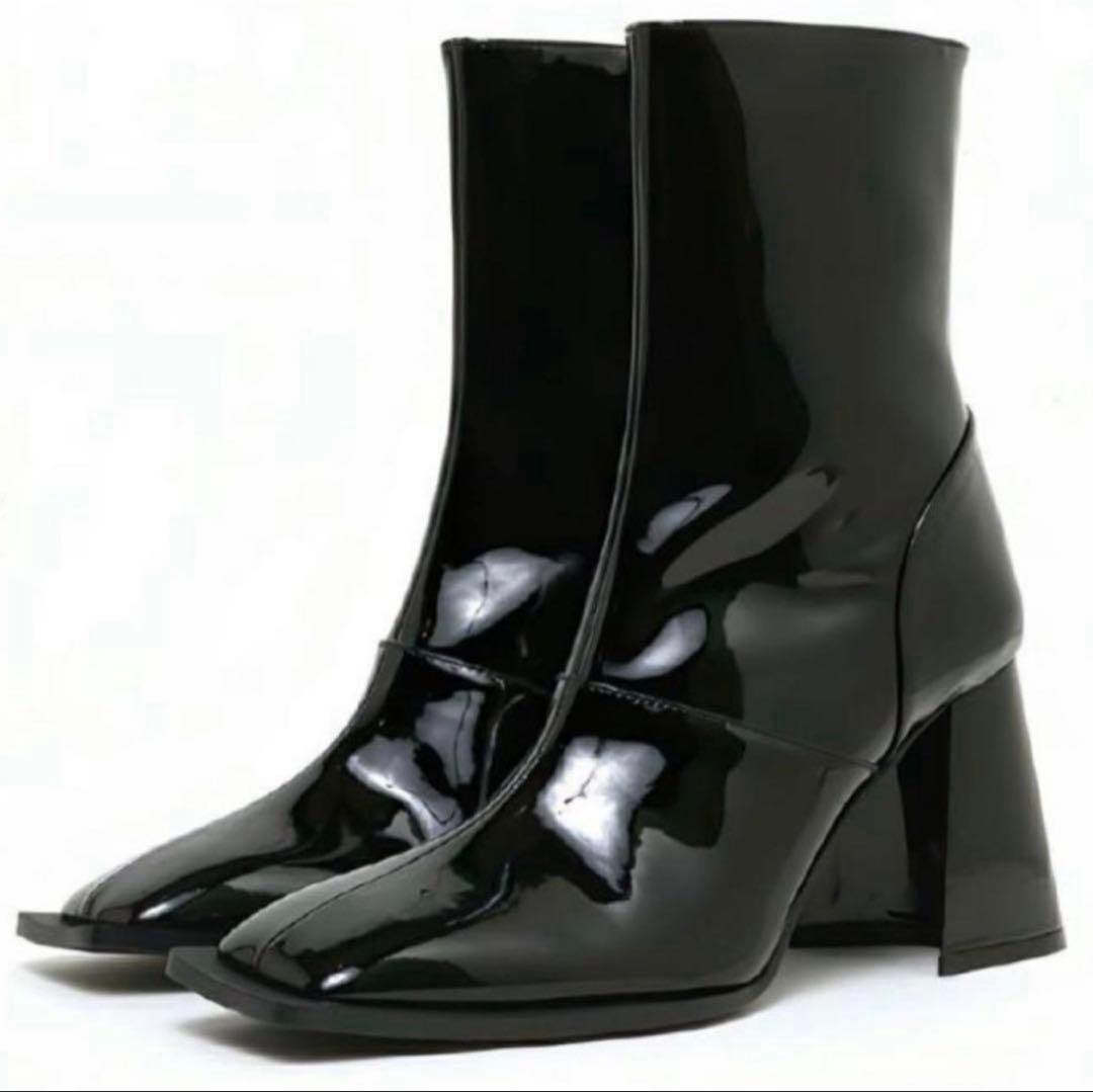 メルトザレディ　enamel square short boots