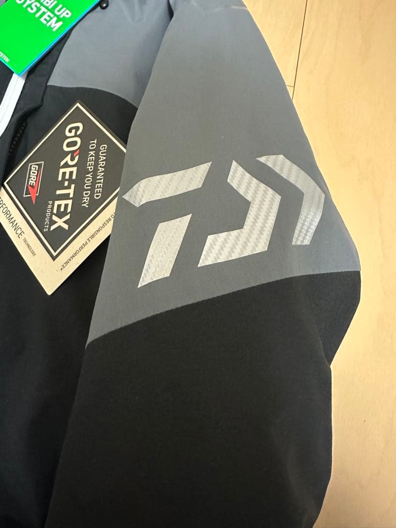 ダイワ　DW-1824 ガンツメタル　ゴアテックス L 新品　未使用