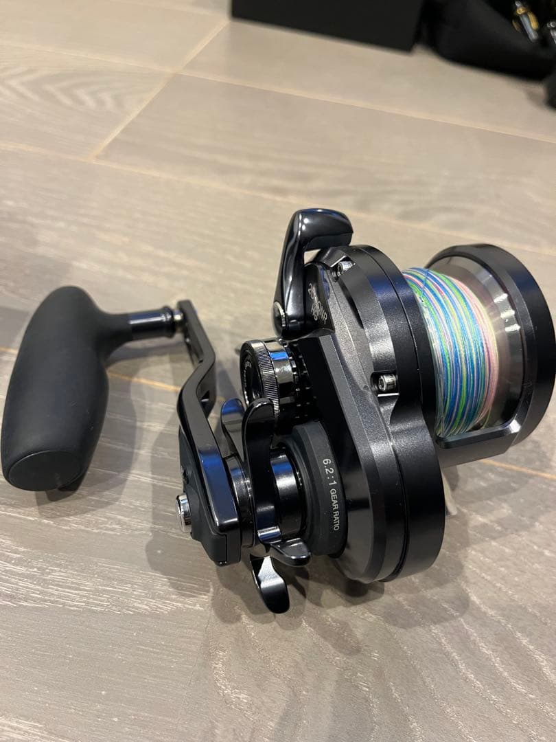 SHIMANO オシアジガー F Custom 2000NRHG