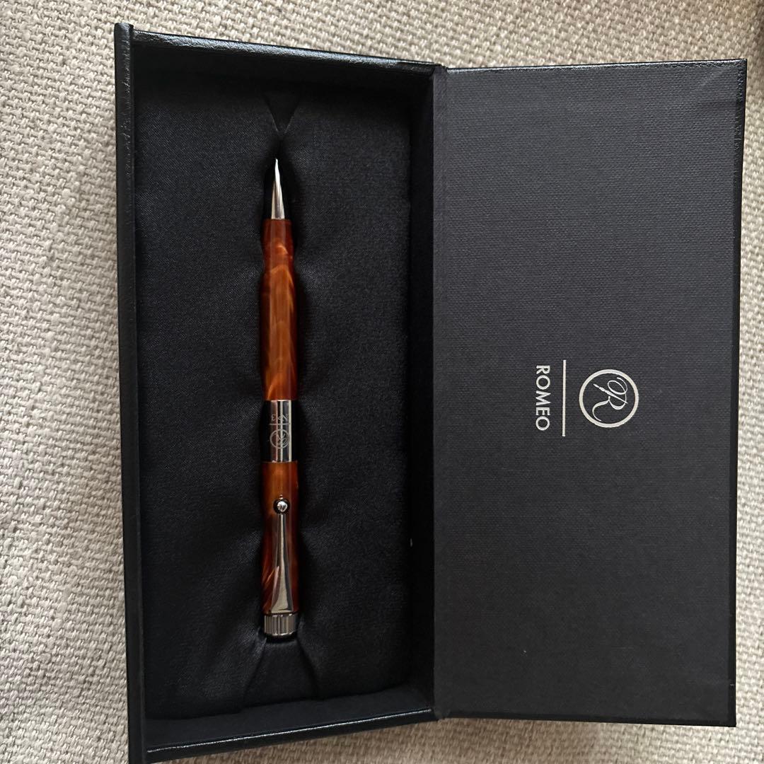 ROMEO ボールペン 本体 ブラウン専用ケース付きお安く設定中‼️