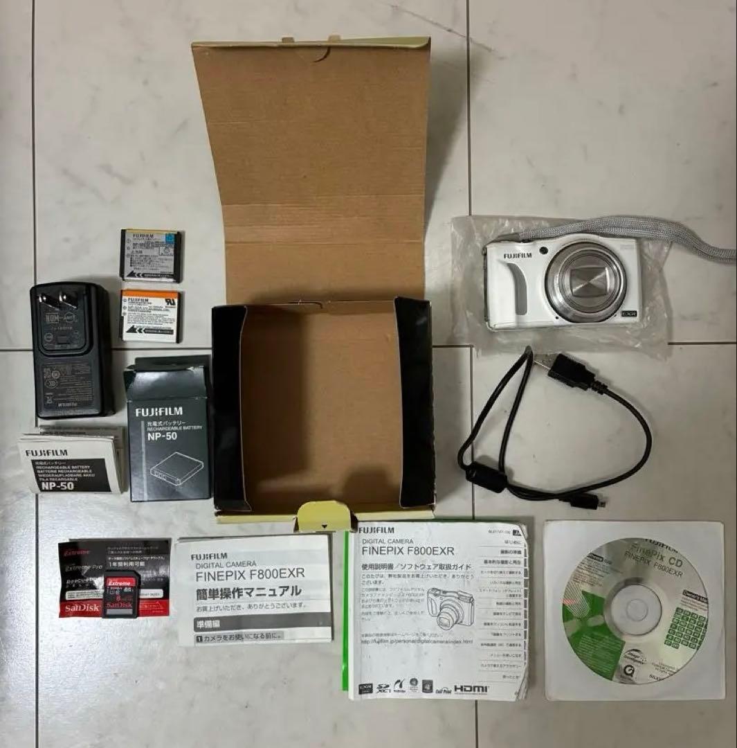 FUJIFILM デジタルカメラ FINEPIX F800EXR ホワイト
