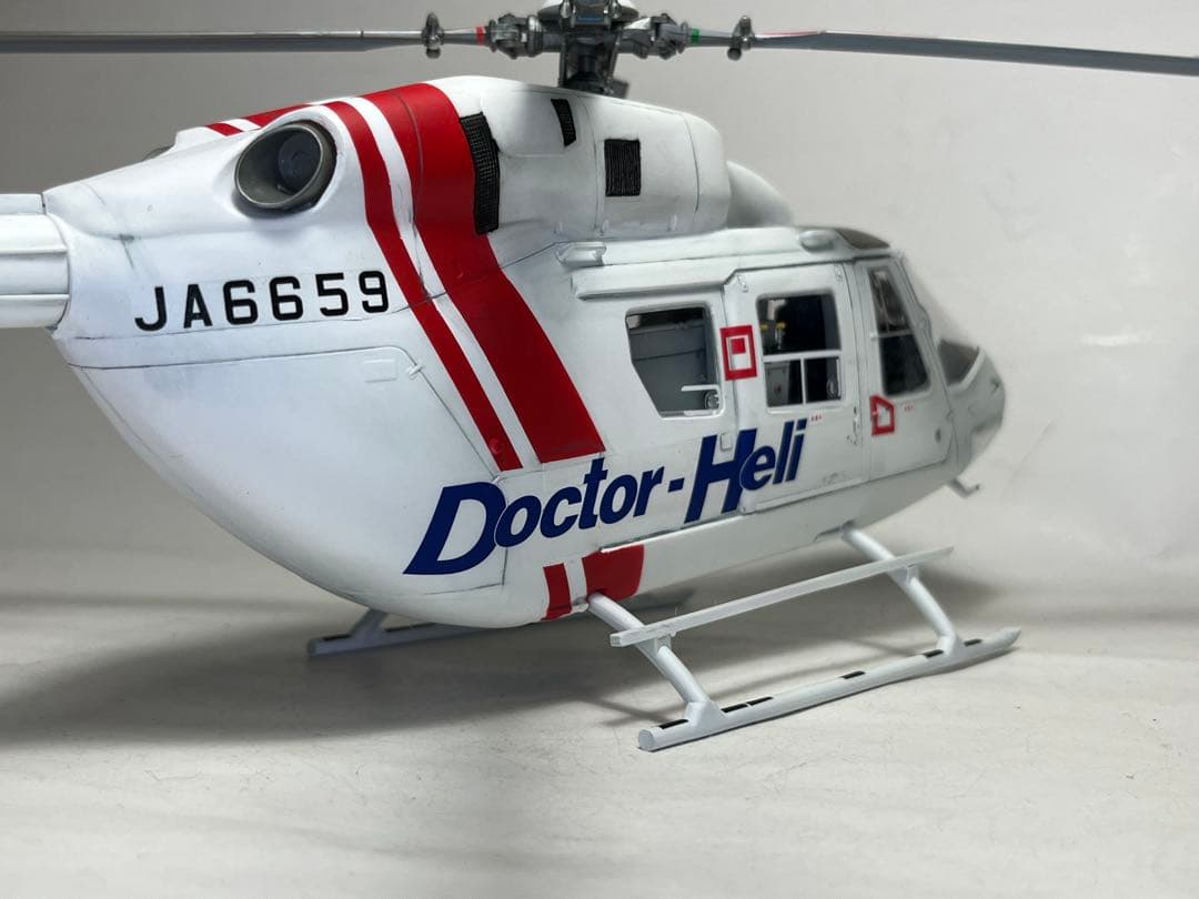 ハセガワ　1/32 BK-117 Doctor-Heli （完成品）