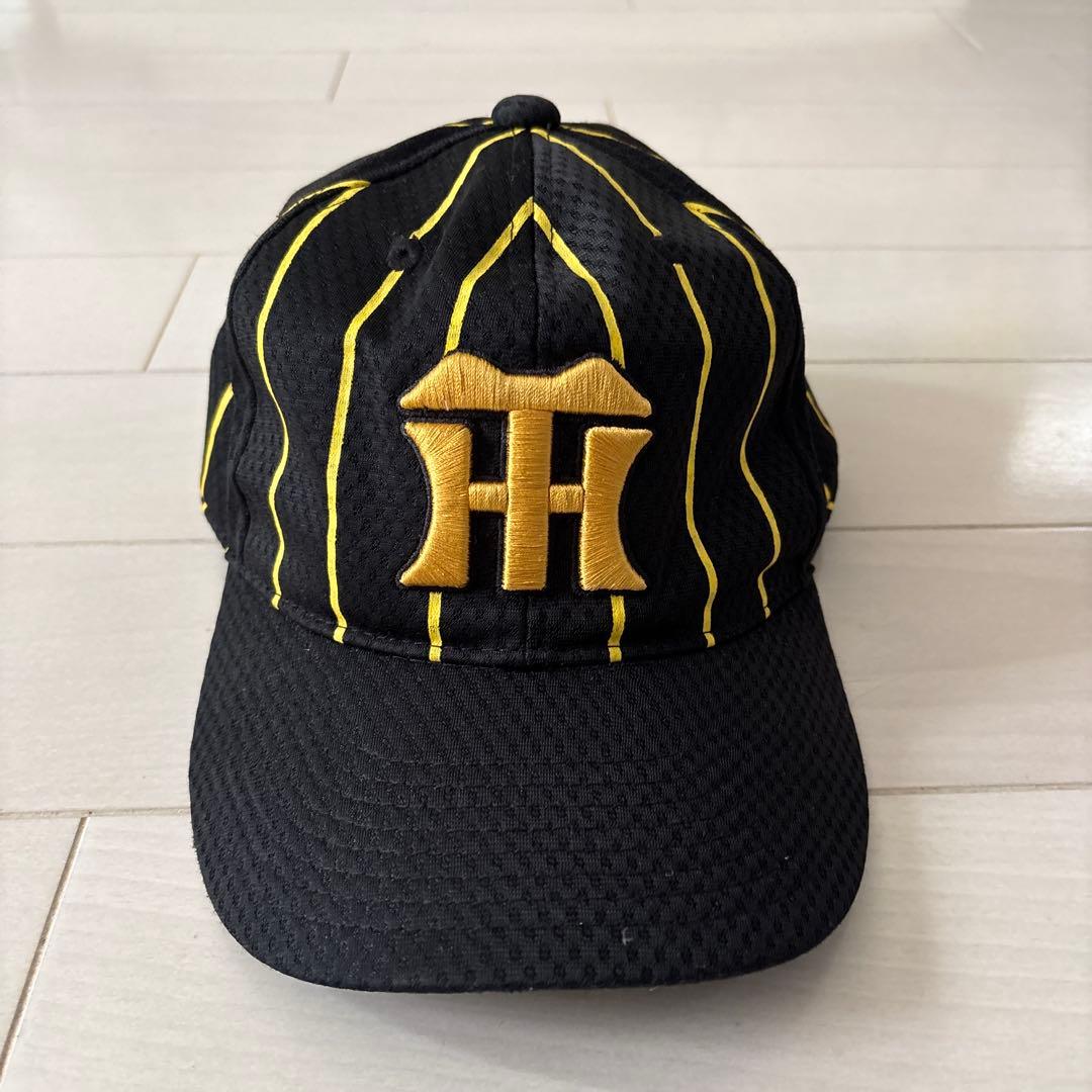 阪神タイガース　レプリカユニフォームＬ＆リストバンド（共に未使用に近い）