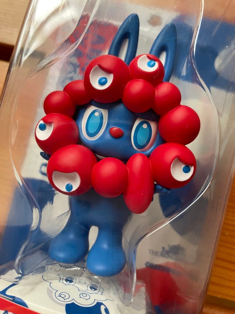 2025大阪万博　ラブブ　ミャクミャク　【LABUBU MYAKU-MYAKU】