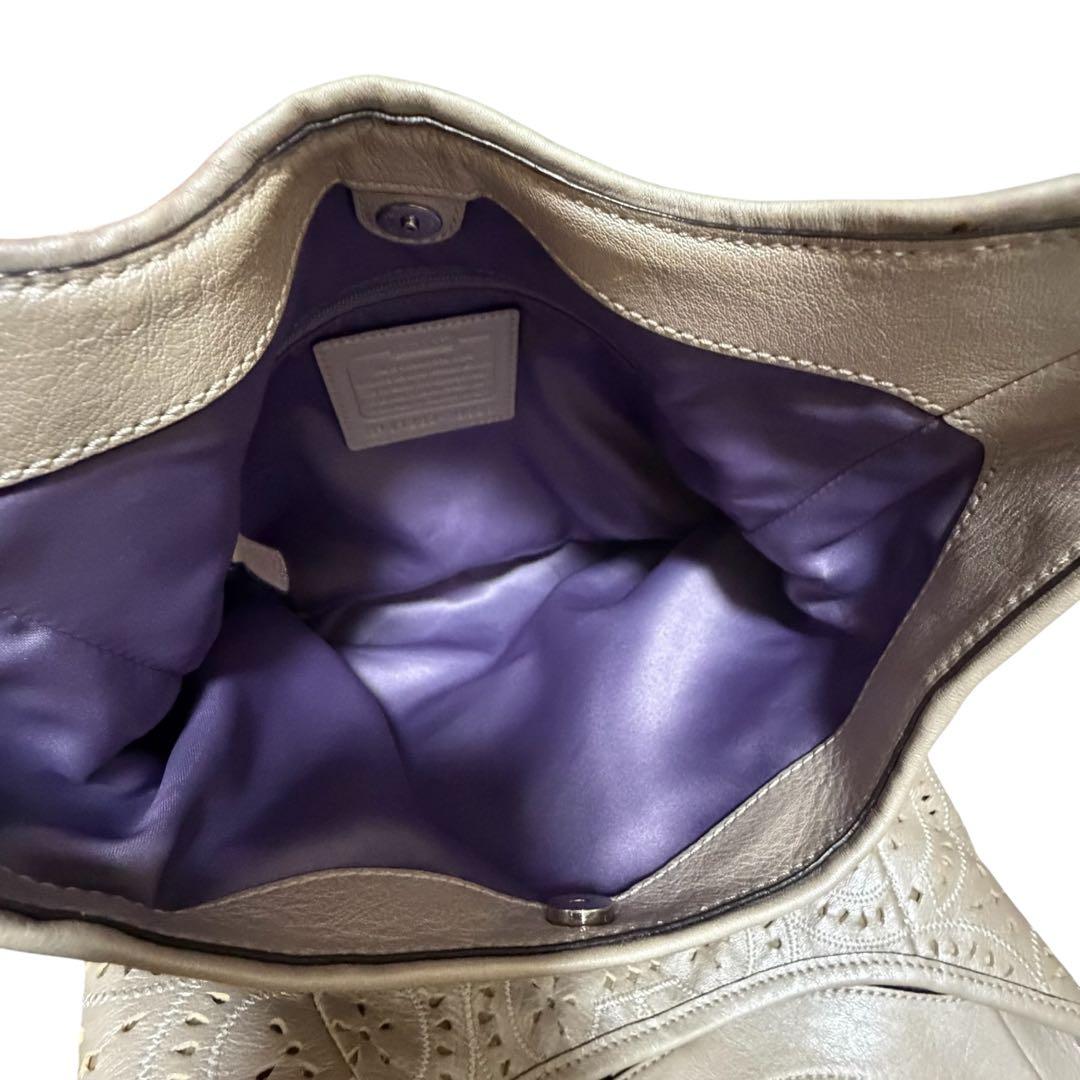 COACH コーチ レザー パンチング ホーボーバッグ ピンクベージュ 美品