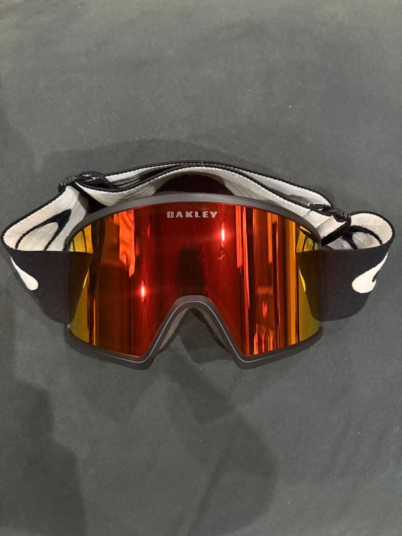 オークリー ターゲットライン