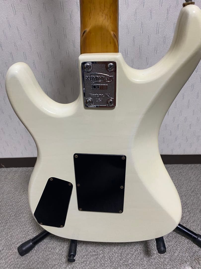 KRAMER STRIKER 100ST ホワイト エレキギター