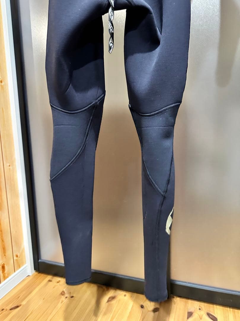 クイックシルバー ウェット サーフィン おそらく3mm