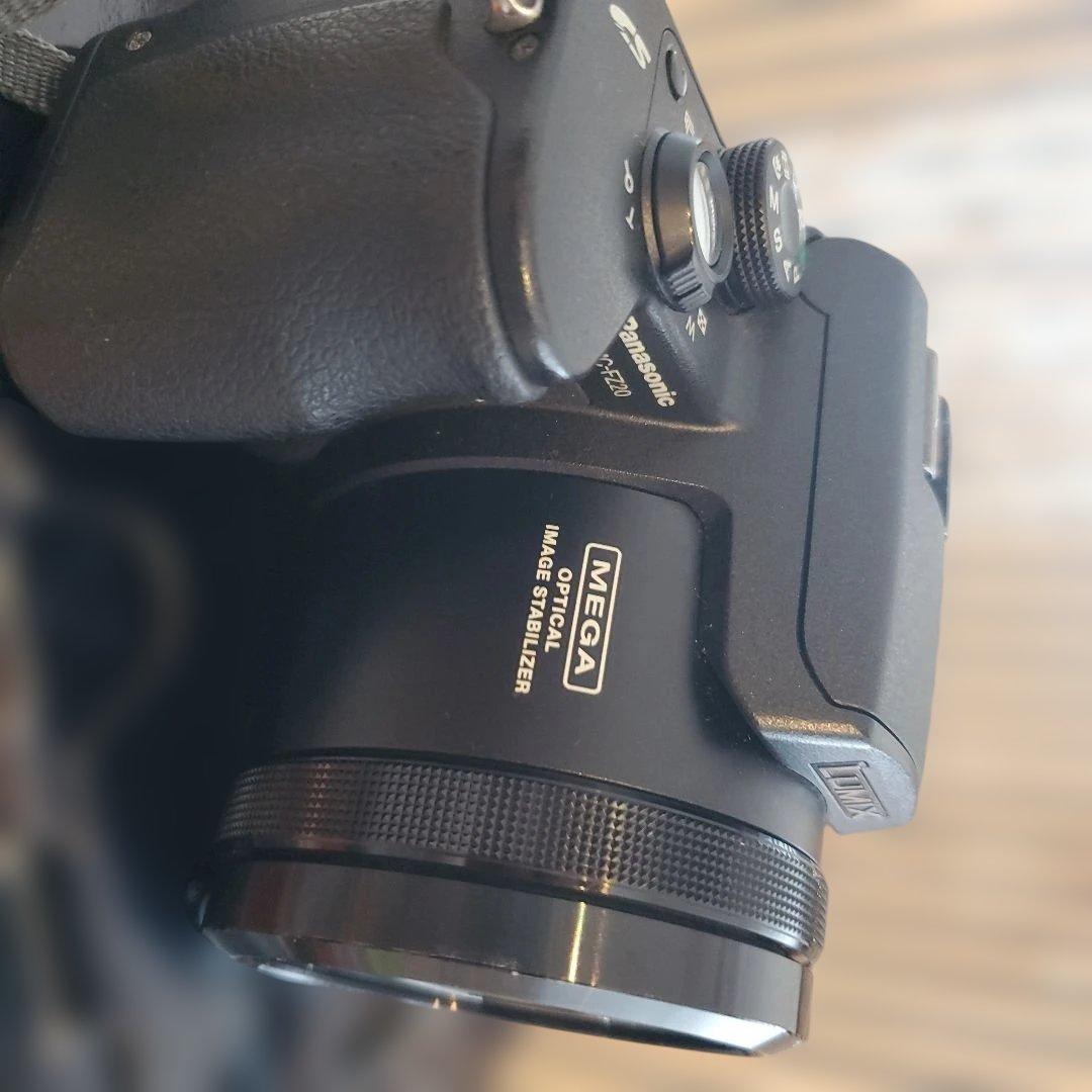 Panasonic DMC-FZ20 デジタルカメラ(中古作動確認済み)