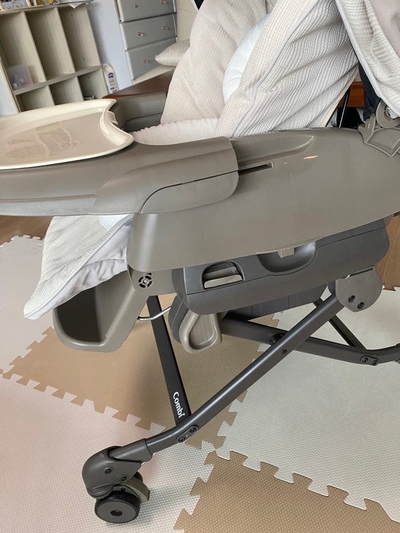 Combi スウィングベッド・チェア グレー・ホワイト