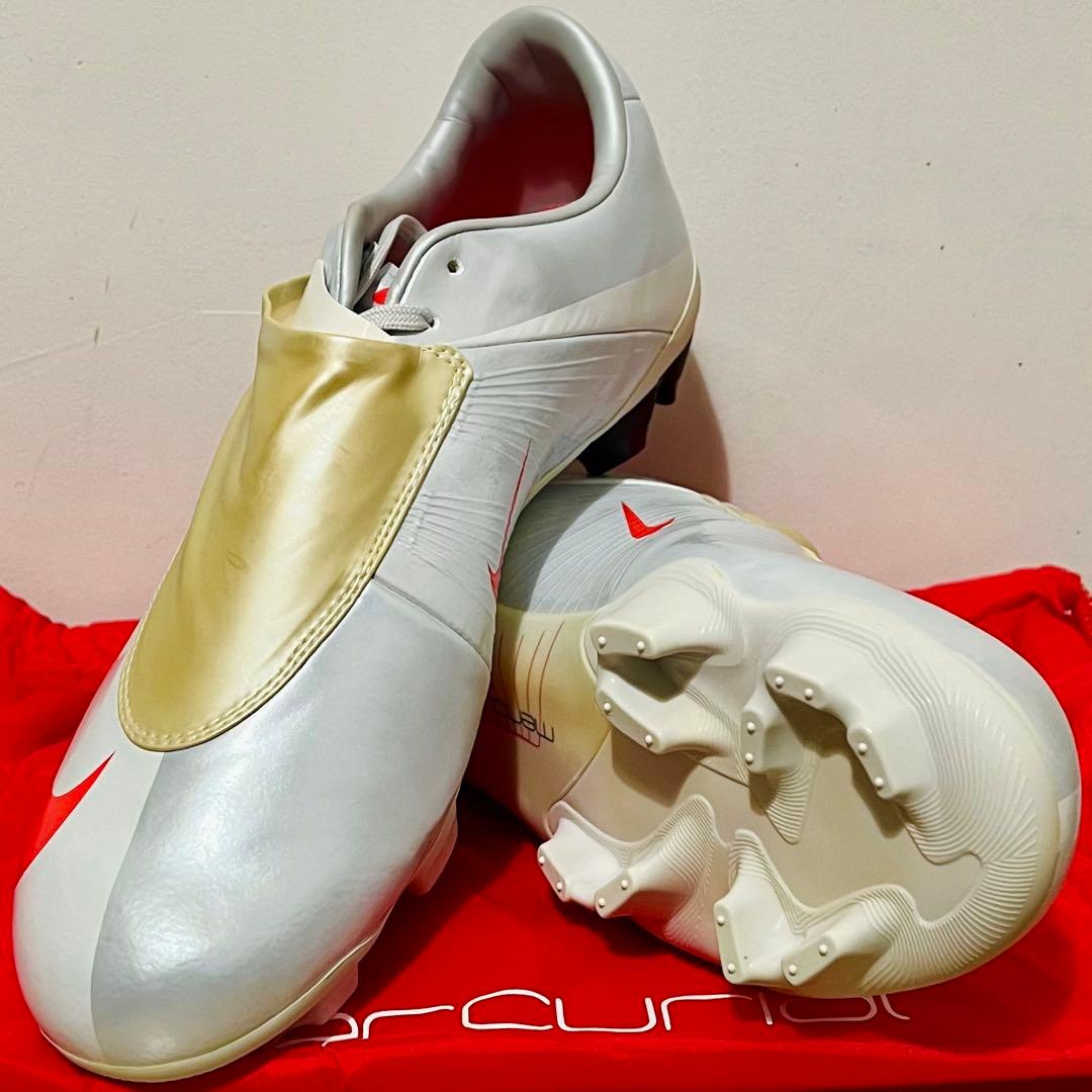 ナイキ　マーキュリアル ヴェイパー V HG トップモデル ロナウド 24cm