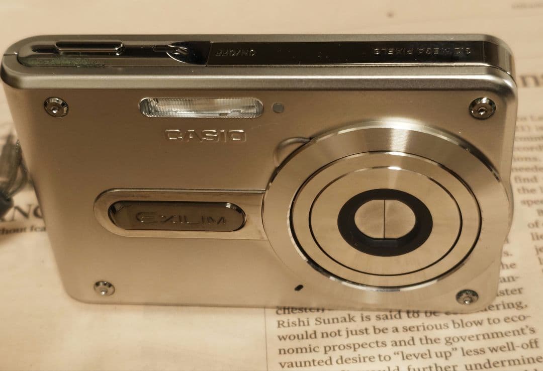 デジカメ CASIO EXILIM EX-S100