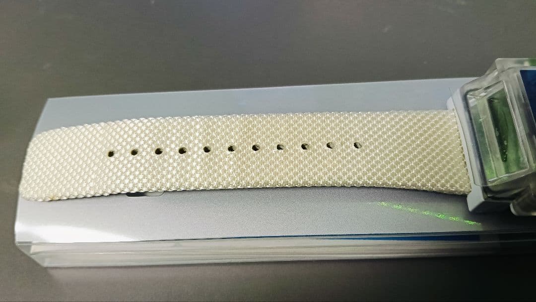 セイコー フリークエンシー腕時計 ホワイトクリアglobeグローブ小室哲哉