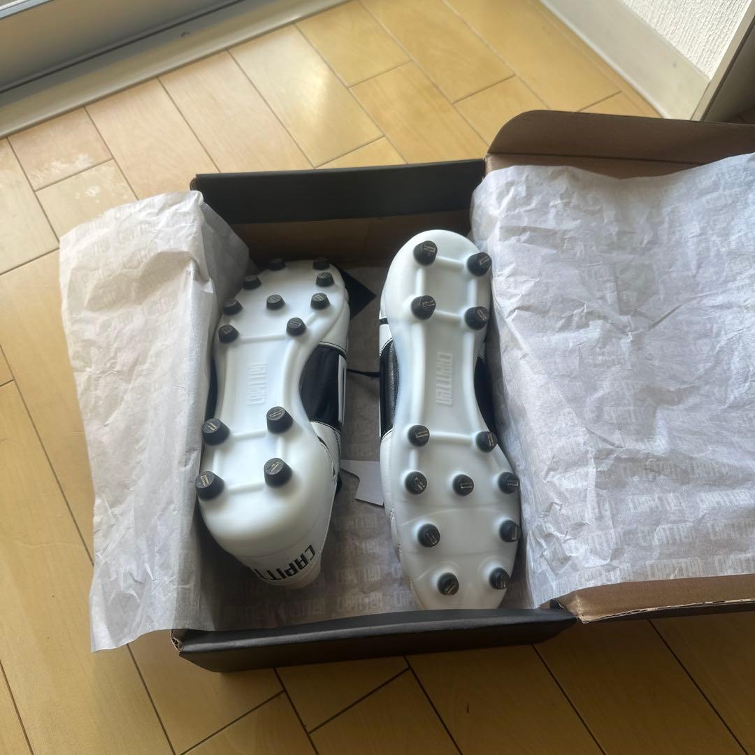 サッカースパイク25.5cm CAPITTEN