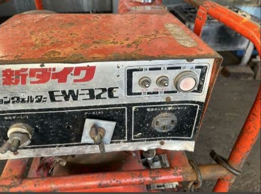 新ダイワ ポータブル発電機 EW-32C