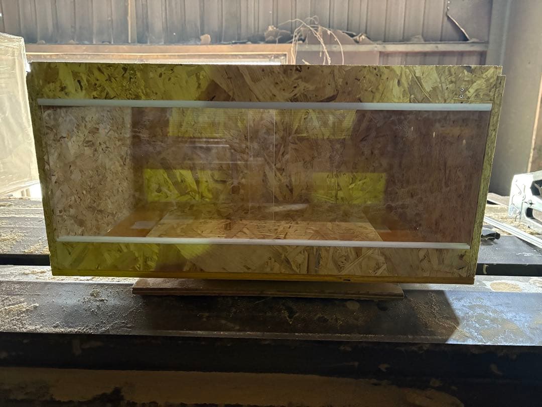 りょうポン　904545天板金網、穴、コーキングワンタッチロック