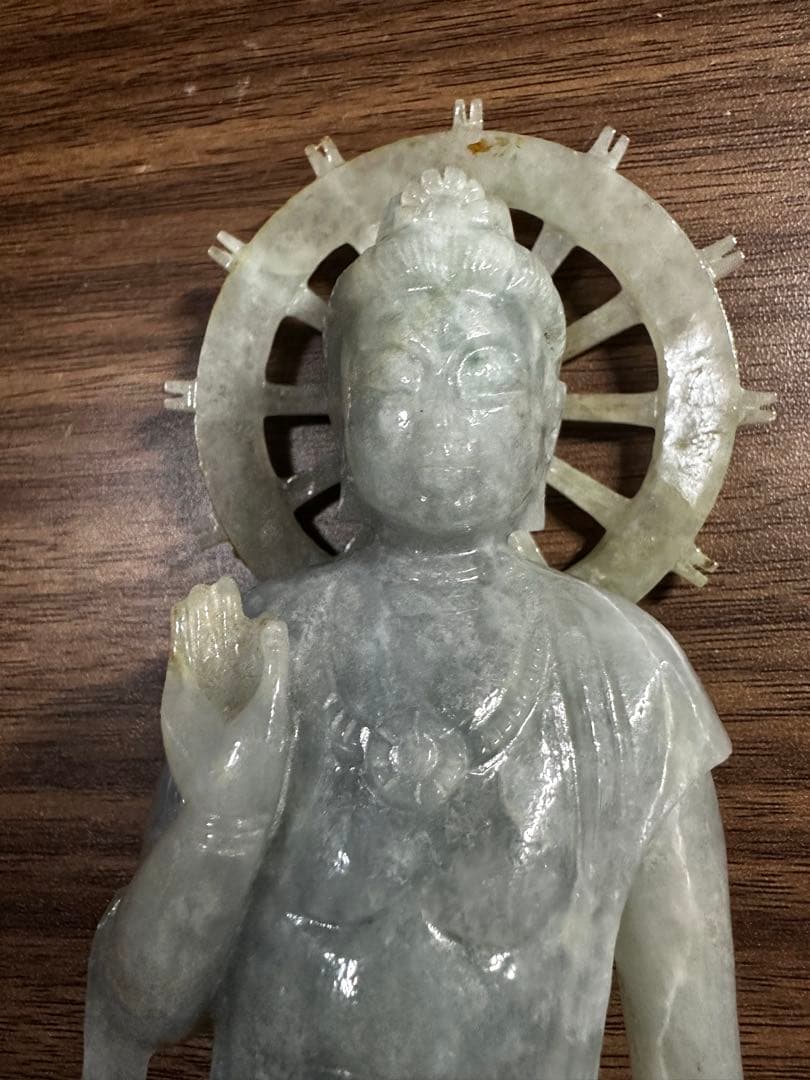 翡翠　仏像　 聖観音像 置物