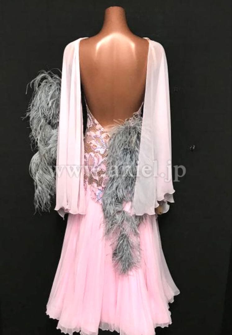ピンク社交ダンススタンダードドレス グレーオーストリッチ付き