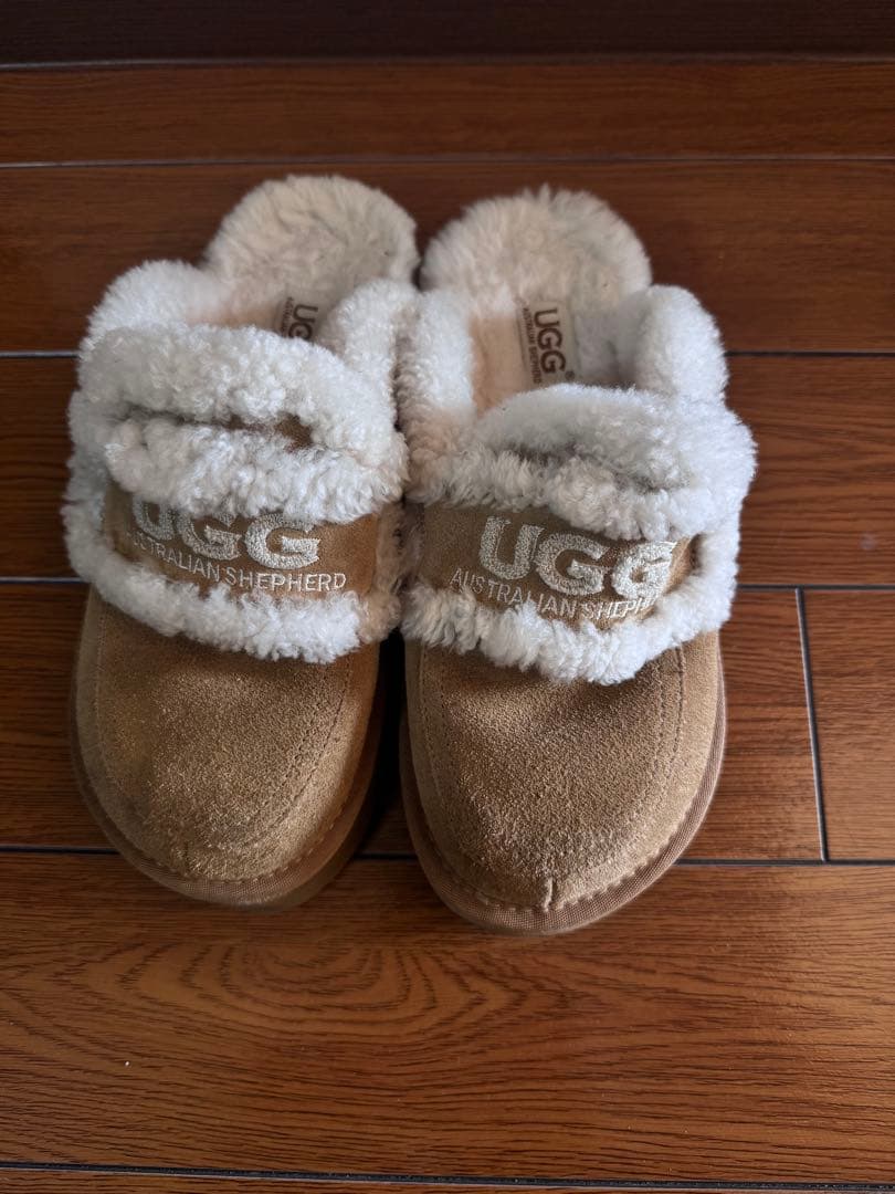 UGG ムートンサンダル/スリッパ 23.5〜24.5cm目安