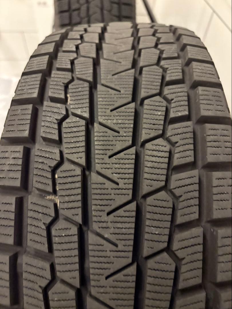 スタッドレスタイヤホイール4本セット　225/65R17